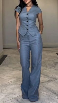 Stylish Business Outfits, Waistcoat Outfit, Looks Kate Middleton, 2piece Outfits, African Fashion Modern, Jumpsuit Pattern, Boutique Dress Designs, Classy Dress Outfits, Classy Work Outfits