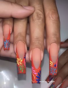 Fiesta Acrylic Nails, Fiesta Theme Nails Acrylic, Traditional Mexican Nails, Nails Acrylic Mexican Theme, Mexican Fiesta Nails Designs, Guatemala Nails Designs, Guatemalan Nails