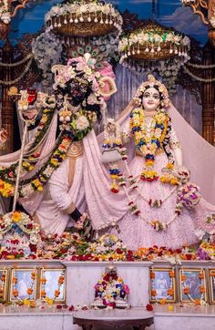 Radhe krishna photo Vrindavan Krishna Images, Vrindavan Images, Satya Sanatan, Jai Shree Radhe Krishna, Vrindavan Photography Pictures, Radhe Krishna Wallpapers, Moon Ga Young, Krishna Flute, Shree Krishna Wallpapers