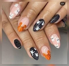 Nail Art Designs 2023, Disney Halloween Nails, Disneyland Nails, Disney Inspired Nails, Disney Acrylic Nails, Mickey Nails, Halloween Acrylic Nails, Disneyland Halloween, Nail Art Disney