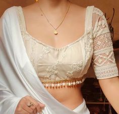 Elegant Blouse Designs Classy, Modest Blouse Designs, White Saree Aesthetic, Saree Pose, Blouse Designs Catalogue, Latest Blouse Designs Pattern, Greece Art