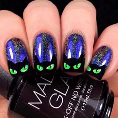 30 Stunning Cat Eye Nails To Try in (2023) - The Trend Spotter Halloween Cat Nails, Cat Nail Designs, Cat Nail Art, Holloween Nails, Scary Eyes, Spooky Nails, Cat Nail, Halloween Beauty, Cute Halloween Nails