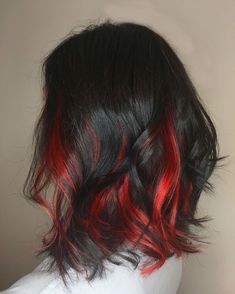 GORGEOUS RED HAIR COLOR IDEAS FOR GIRLS - color de pelo rojo Black And Red Hair, Aries Sun, Cheveux Oranges, Red Hair Looks, Underlights Hair, Black Red Hair, Dyed Hair Pastel, Hair Color Underneath, Red Hair Inspo