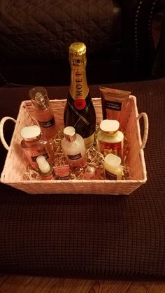 Luxurious gift basket consists of various Bath & Body Works products along with a full size bottle of Moet Champagne Moet Champagne, Champagne Moet, Bath & Body Works, Spa Gift Basket, Relax Spa, Spa Gift, Spa Kit, Spa Gifts, Beauty Spa