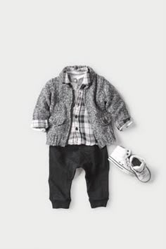 baby boy outfit! So cute! Not sure if we are having a boy or girl but if it is a boy this is an outfit I would definitely buy. Baby Boy Ideas, Baby Mode, Outfit Baby Boy, My Nephew, Kid Fashion, Kid Clothes