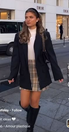 Outfit With Dress And Sneakers, Europe Work Outfit, White Glove Outfit, Smart Jumper Outfit, Old Money Outfit Inspo Winter, Sweater Layered Over Dress Outfit, Rich Outfits For School, Classy Preppy Outfits Winter, London Aesthetic Outfits Fall