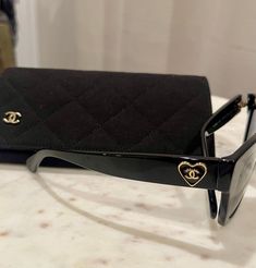 Chanel Sunglasses Black Heart Logo - 5478