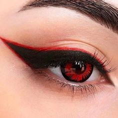 Akatsuki Acrylic Nails, Makeup Looks With Red Eyeliner, Easy Red And Black Eyeshadow Looks, Ninja Makeup Halloween Eye, Red And Black Eyeliner Looks, Black And Red Graphic Liner, Itachi Makeup, Red Black Eye Makeup, Black And Red Eyeliner