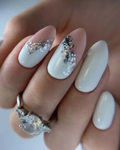 Nail Art Designs Foil, Foil Work Nail Art, White Nails With Foil Flakes, Nail Foils Designs, Foil Art Nails, Silver Foil Nail Art, Nail Art With Foil, Foil Nails Designs, Silver Foil Nails