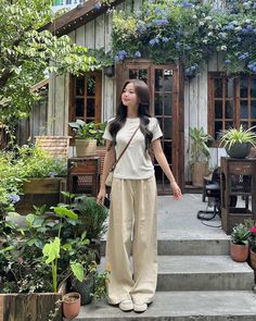 Hello My Twenties Outfits, Summer Vietnam Outfit, Minimalist Cottagecore Outfit, Aesthetic Ootd Korean Fashion, Outfits To Wear In Japan Summer, Outfits For Japan Summer, Intramurals Outfit, Japan Summer Outfits, Korean Daily Outfit