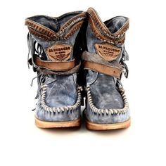 Boho Boots, Moccasin Boots, Rock Chic, Hot Shoes, Fashion Mode, Boots For Sale, Cowgirl Boots