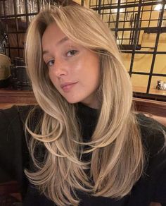 Pale Hair Color, Long Blonde Layers, Face Framing Layers Medium, Blonde 2024, Grad Hair, Bang Hairstyles, Haircut 2023, Blonde Layered Hair, Neutral Blonde