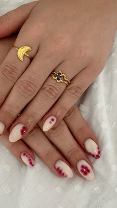 Winter Nails Blooming Gel, Nail Inspo Trendy Blooming Gel, Valentines Day Nails Blooming Gel, Christmas Nails With Blooming Gel, Red Nails Blooming Gel, Nail Designs White And Red, Winter Blooming Gel Nails, Christmas Nails Blooming Gel, Christmas Blooming Gel Nails