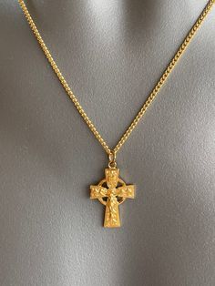 This is a 14K gold over 925 sterling silver crucifix cross pendant necklace for men or women in a Celtic style. This is a medium size pendant that measures 38 X 28 mm.  Comes on a gold stainless steel chain that measures 2mm with the lobster clasp in back. Available in different lengths, please choose your desired length. You also may choose to purchase the pendant separately. Cross Necklaces, Celtic Style, Protection Necklace, Celtic Cross, Necklace For Men, Cross Pendant Necklace, Pinky Ring, Necklace Gift, Steel Chain