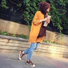 Fall Hijab Outfits, How To Wear Hijab, Celebrity Fashion Outfits, Muslim Style