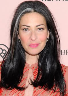 White Streak In Hair, Celebrity Hair Styles, Iconic Hairstyles, Stacy London, Hair Color Streaks, Blonde Waves, Hair Streaks