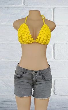 Easy Crochet Halter Top, Crochet Swimwear Pattern, Summer Crochet Patterns, Ruffle Crochet, Bralette Pattern, Top Crochet Pattern, Popular Patterns, Swimwear Pattern, Crochet Ruffle