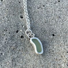 The sea glass used for these handmade simply designed necklace was found on The Big Island of Hawaii. 925 Sterling Silver and Fine Silver were used to create this necklace. A sterling Silver 16" Chain is included Photos are taken outside in sunlight and shaded areas to show the way the light shines differently on the sea glass. Sea Beans, Big Island Of Hawaii, Island Of Hawaii, The Big Island, Sea Glass Necklace, Green Sea, Jewelry Show, Sea Glass Jewelry, Seafoam Green