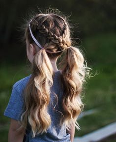 hair Softball Hairstyles For Short Hair, Soccer Hairstyles, Softball Hairstyles, Easy Hairstyles For School, Sport Hair, Sporty Hairstyles, Hairstyles For Short Hair