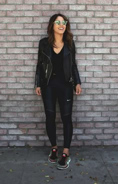 How to Style a Leather Jacket | The Everygirl Outfits Mit Leggings, Black Leggings Outfit, How To Wear Leggings, Legging Outfits, Rock Chic, Looks Black, Nike Leggings, Athleisure Outfits