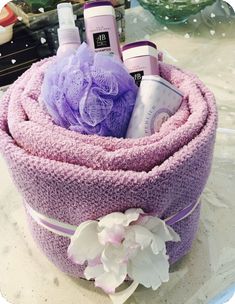 [PaidAd] Towel Basket. #bathroomgiftbasketideaseasydiy Towels Gift Basket Ideas, Spa Hamper Ideas, Towel Hampers Gift Ideas, Makeup Hamper Gift Baskets, Towel Gift Basket, Towel Gift Ideas, Towel Set Gift, Bucket Gifts, Towel Basket