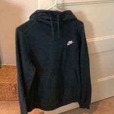 Size Medium Navy Blue Nike Sweatshirt Never Worn! Nike Hoodies, Navy Blue Nike, Nike Sweatshirt, Nike Sweatshirts, Blue Nike, Nike Hoodie, Teen Fashion Outfits, New Nike, Teen Fashion