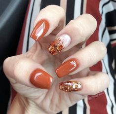 Almond Nails Designs For Fall, Rust Nails Design, Rust Nails, Nail Refill, Autumnal Nails, Nail Art Orange, Inspirational Nails, Nails 23, Orange Nail Designs