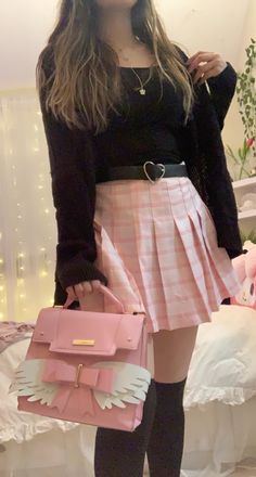 Pastel Winter Outfit Classy, How To Style Pink Skirt Aesthetic, Black And Pink Skirt Outfit, Pink And Black Plaid Skirt Outfit, Pastel Pink Skirt Outfit, Outfit With Pink Skirt, Pink Edgy Outfits, Cute Pink And Black Outfits, Faldas Rosas Outfit