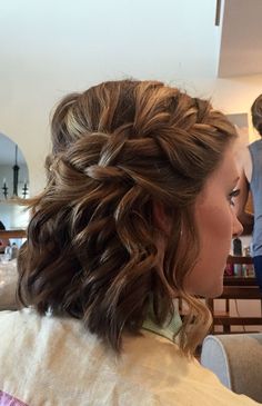 Gorgeous Free Cute Hairstyle Ideas For Short Hair Hair Dos For Short Hair Wedding, Short Hairstyle Women Fine Hair Wedding, Shirt Hair Wedding Hairstyles, Half Up Short Hair Wedding, Short Hair Homecoming Styles, Short Hair Updo For Wedding, Formal Updos For Short Hair, Elegant Updos For Short Hair, Updo For Short Hair