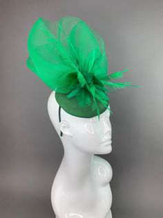 Linnen and crinoline Fascinator is a classic perfect for the Kentucky Derby, Church, Wedding, Bridal Shower, Wedding or any special occasion ♥Attaches with Hairclip or Headband ♥Ultra Light & comfortable to wear.♥Packed and shipped in a sturdy box with special love & care to ensure safe delivery.♥Includes a hat care card with instructions on how to care for & keep your piece beautiful.♥Over 14,000 pieces sold & 2,000 5 star reviews. Our "Hive Girls" come back year after year for their next hat o Crinoline Fascinator, Blush Pink Fascinator, Green Fascinator, Hat Tea Party, Pink Fascinator, Church Hat, Womens Hat, Tea Party Hats, Green Hat