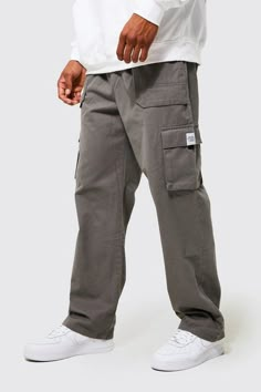 Grey Khaki Pants Men Outfit, Athletic Physique, Business Lunch, Combat Pants, Pants Outfit Men, Party Mode, Cargo Pants Outfit, Free Movement, Guys Clothing Styles