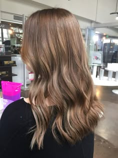 Neutral Brunette Hair, Neutral Brunette Hair Color, Neutral Brunette, Milk Chocolate Hair Color, March Vibes, French Ideas, Dyed Curly Hair, Highlighted Hair, Hair Color Chocolate