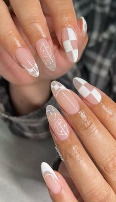 Nails Ideas Nail Art, Short Stiletto Nails, Best Fall Outfits, Short Stiletto, Fall Outfits Ideas, Quartz Nails, Minimalist Nail, Boho Nails, Fall Winter Style