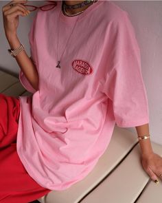 ONE SIZE Product Measurements: Shoulder 20cm / 7.87in Bust 120cm / 47.24in Length 78cm / 30.7in Sleeve length 24cm / 9.8in Oversized Pink Graphic Print T-shirt, Oversized Summer T-shirt, Oversized Pink T-shirt For Streetwear, Casual Pink Short Sleeve T-shirt, Pink Crew Neck Graphic Tee, Pink Graphic Tee With Crew Neck, Cotton Crew Neck T-shirt, Pink Relaxed Fit Short Sleeve T-shirt, Oversized Pink Top With Text Print