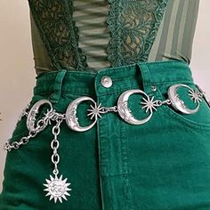 Silver Moon And Stars Waist Chain Belt 44.5" Jóias Body Chains, Sun Belt, Boho Moon, Body Chains, Belly Jewelry, Estilo Boho Chic, Chain Belts, Star Chain, Chic Type