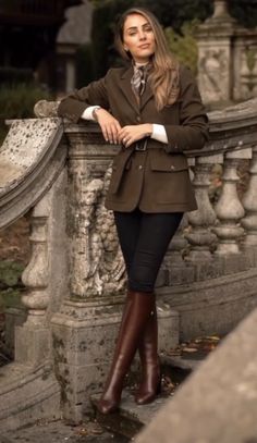 Tall Riding Boots Outfit, Rider Boots Outfit, Collar Bone Workout, Riding Boots Outfit, Walking With Dog, Tall Brown Suede Boots, Riding Boot Outfits, Boot Pants, Skirts Style