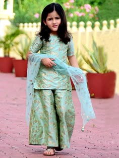 Indian Dresses For Kids, Frocks For Babies, Kurta With Palazzo, Kids Party Wear Dresses, Dressing Design, Frock Fashion