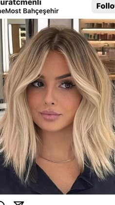 2023 Hair Bobs For Women, Face Frame With Side Part, Short Layered Haircuts Collar Bone Length, Blonde Highlights Close To Root, Long Bob Haircuts Middle Part, Lob Haircut For Oval Face, Short Hair Cuts For Women With Layers, Smudge Root Blonde Short Hair, Short Haircut And Color