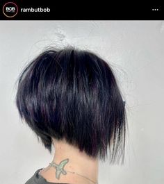 Short Inverted Bob, Inverted Bob Short, Haircuts For Women 2023, Choppy Bob Hairstyles For Fine Hair, Stacked Bob Hairstyles, Stacked Bob Haircut, Beautiful Gray Hair, Hairstyles And Haircuts, Choppy Bob Hairstyles