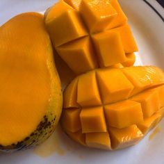 Mango Smoothie Aesthetic, Snacking Ideas, Smoothie Aesthetic, Smoothie Ideas, Occult Books, Food Therapy, Healthy Shopping, Yummy Comfort Food