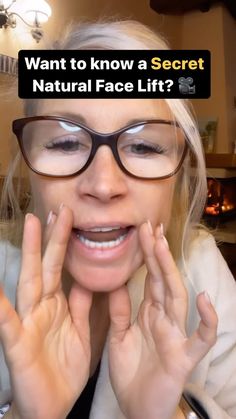 Liz Wadden | Anti-Aging Enthusiast | REMEMBER: If you don’t exercise the muscles below the neck, they become weak & flabby...same thing happens to your face with age😱  Turn… | Instagram How To Help Sagging Jowls, Sagging Jowls Neck Exercises, Best Facial Exercises, Neck Sagging Skin Tightening, Face And Neck Yoga, Face Yoga For Mouth Wrinkles, Face And Neck Massage, Face Tapping For Wrinkles, Face Taping For Wrinkles