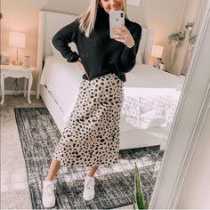 Cheetah / Leopard Print Multi Layered Sheer Material High Rise Side Zip Loose Fit Teacher Skirt Outfits, Cheetah Skirt Outfit, Animal Print Midi Skirt, Printed Skirt Outfit, Orange Midi Skirt, Cheetah Skirt, Skirt Top Set, Polka Dot Midi Skirt, White Floral Skirt