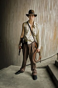 Indian Jones Costume, Indiana Jones Cosplay, Indiana Jones Halloween, Costume Wall, Mens Halloween, Costume Guide, Perry The Platypus, Jungle Adventure