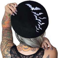 kreepsville 666 Women's Beret White Bats Punk Witch, White Bats, White Beret, Black Berets, Witches Hats, Goth Accessories, Personal Aesthetic, Goth Girl