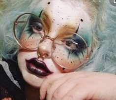 Clown Makeup Aesthetic, Clowncore Aesthetic, Aesthetic Mermaid, Cute Clown Makeup, Vampire Bride, Cool Makeup Looks, Ethereal Makeup, Dope Makeup