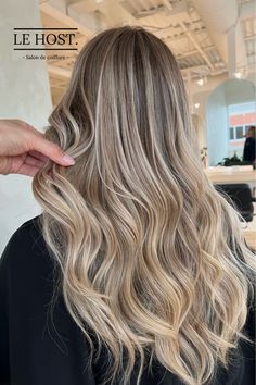 Almond Blonde Balayage, Low Maintenance Balayage Blondes, Vanilla Almond Blonde Hair, Low Maintenance Blonde Hair Balayage, Low Maintenance Blonde Hair, Almond Blonde, Balyage Long Hair, Cool Blonde Hair Colour