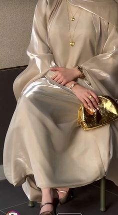 Modest Gold Dress, Aesthetic Abayas, Unique Abaya Designs, Aesthetic Abaya, Classy Abaya, Abaya Aesthetic, Fancy Abaya, Abaya Outfits, Luxury Hijab