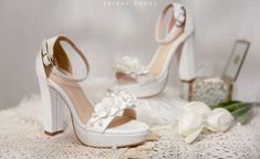 White High Heels, Womens Wedding Shoes, 3d Flowers, Cute Shoes, Wedding Shoes, Wedding Shoe, High Heels, Bathing Beauties, Display Homes