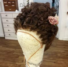 Midevil Hairstyles, 18th Century Hair, Edwardian Hairstyles, High Fashion Hair, Old Hairstyles, 18th Century Costume, Curl Styles