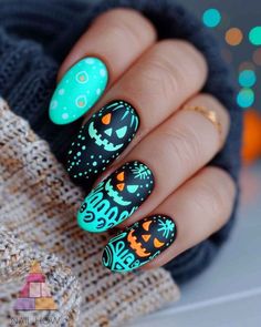 Impressive Nail Art, Coco Inspired Nails, Quirky Nail Designs, Sugar Skull Nails, Silk Wrap Nails, Horror Nails, Blue Halloween, Nails Halloween, Spooky Designs